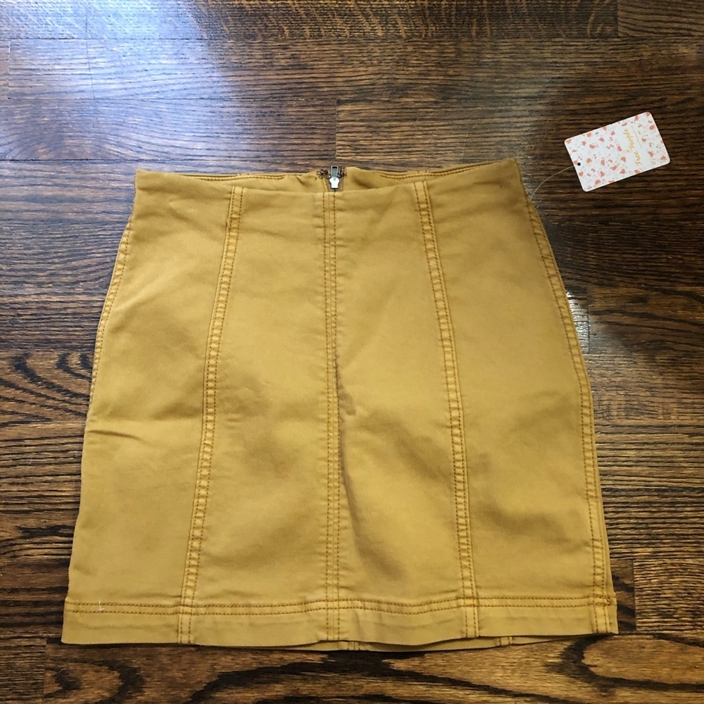 Free People Gold Fields Stretch Denim Skirt Mustard Contrast Stitch Size 2 NWT - Picture 2 of 9